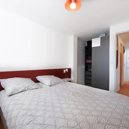 3 Pieces Avec Balcon, 10 Minutes Paris